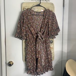 Front Tie floral shorts romper